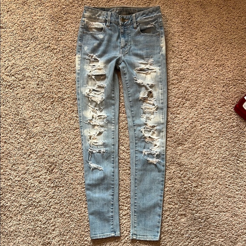 American Eagle Distressed Blue Jeans
